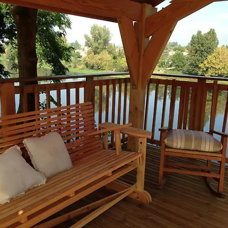 Along The River ברגרק