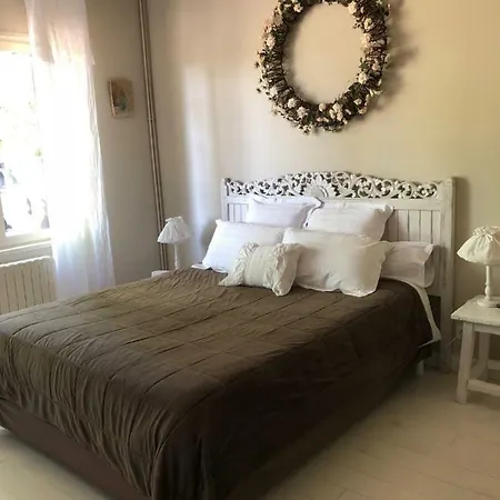 Along The River בית נופש ברגרק