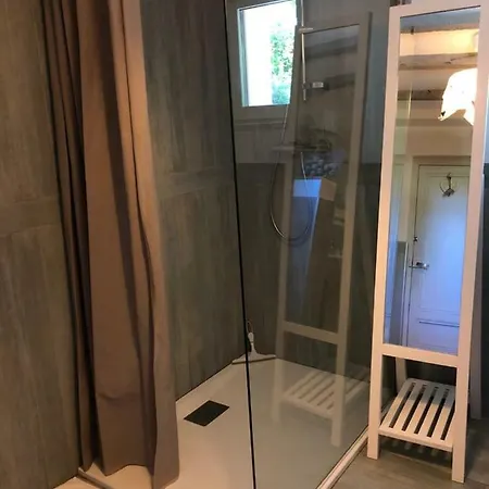 Along The River ברגרק