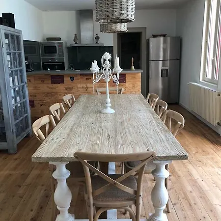 Along The River בית נופש ברגרק